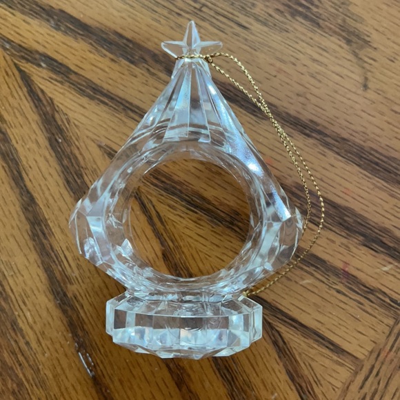 4 acrylic Christmas tree napkin ring holder - Picture 2 of 2